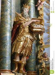 Melchior Giving Gold