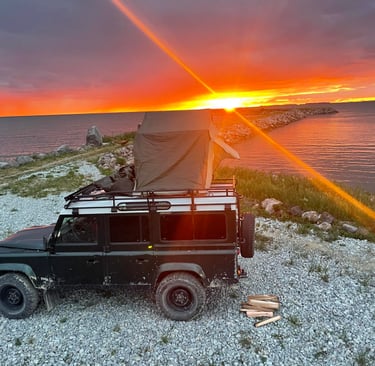 Land Rover Defender Rooftop Tent