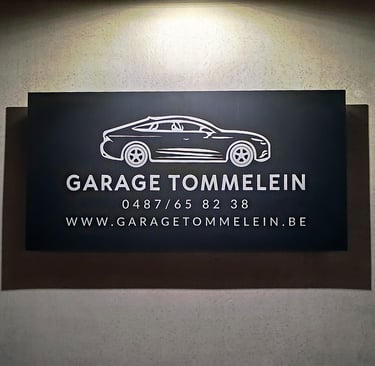 Verlicht reclamepaneel Garage Tommelein