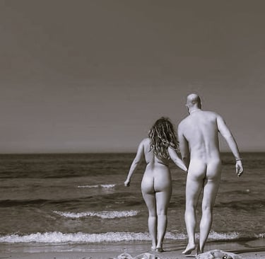 naked couple at the beach