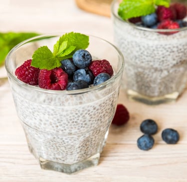 Overnight Oats com Frutas e Chia