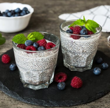 Overnight Oats com Frutas e Chia