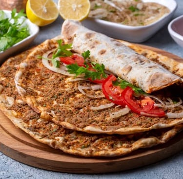 Urfa Yöresel Lahmacun | Urfa'da Ne Yenir | Şanlıurfa Gezi Rehberi