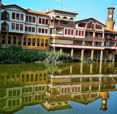 Yalıboyu Evleri | Amasya | Türkiye Gezi Rehberi