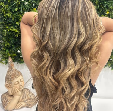 Melenas con ondas doradas