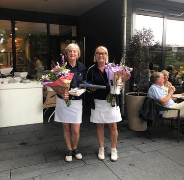 Ans van Eck (l) en Wilma Venes