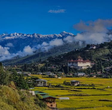 Paro-valley-during-early-autumn-season-with-crisp-weather-and-clear-blue-sky