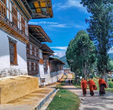 gangtey_goemba_monastery_exterior