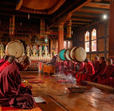 monks_during_ritual_ceremony_at_gangtey_buddhist_college_for_higher_buddhist_studies
