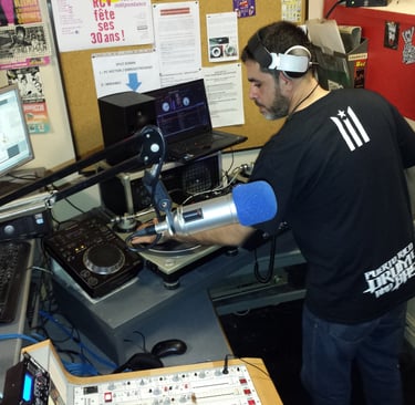 Codezero - Live @ RCV99FM - Lille (France)