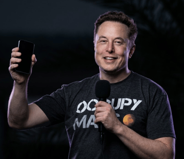 Elon Musk Siapkan Ponsel AI SpaceX, Pesaing Baru iPhone Jelang IPO?