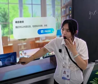 Papan Tulis AI China Sulap Tulisan Guru Jadi Gambar 3D