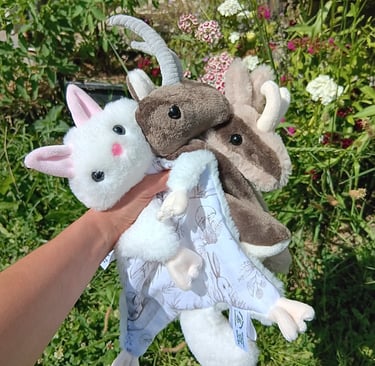 Doudou fait mains avec tendresse et amour