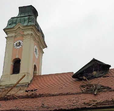 Kirchturmspitze Sturm Emma St. Margaretha