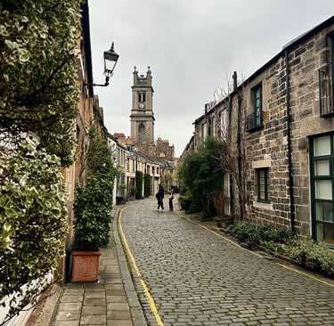 Circus Lane et tour de l'église de St Stephen's Theatre