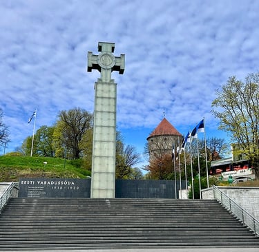 Colonne de la victoire de la guerre d'indépendance sur la Place de la Liberté
