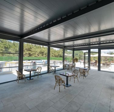 restaurant pergola