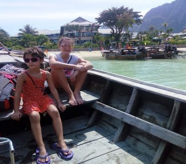phi-phi-island-sorelle