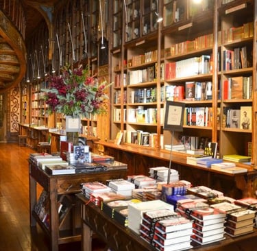 porto-libreria-lello-scaffale