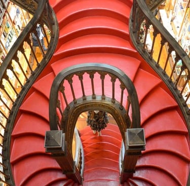 porto-libreria-lello-scalinata-rossa