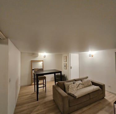 Plafond tendu PVC blanc mat après travaux à Lumbin (38)