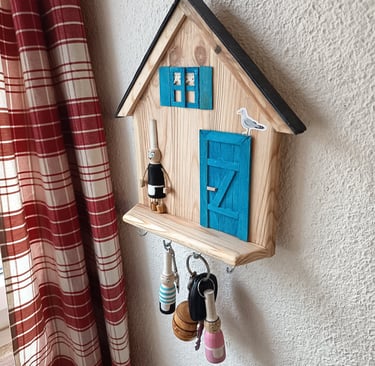 Accroche clefs maison bretonne et bigoudène en bois