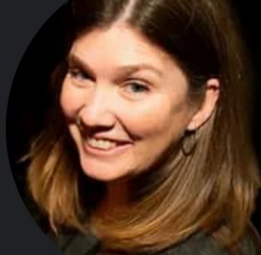 🖼️ Header Section Image of Colleen Butler smiling confidently in a professional setting