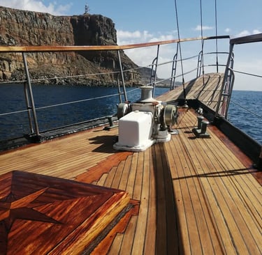 proa barco mondragon