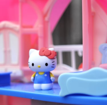 Sanrio Hello Kitty Dollhouse Blind Box