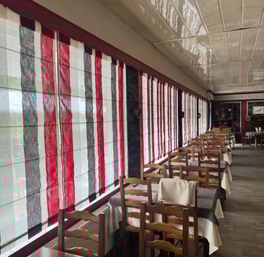 Restaurant avec des stores, nettoyage