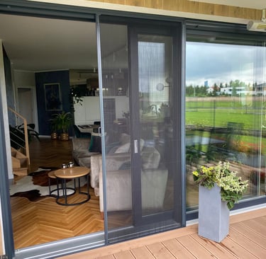 moskitiera plisowana pozioma do dużych okien tarasowych 