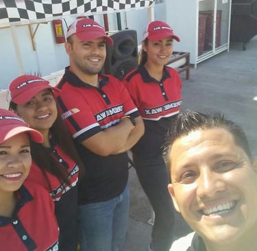 Cliente de México Xtreme Wax con sus uniformes