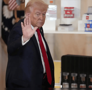 Dollar Dips as Jobs Data Disappoints and Trump Pushes for Rate Cuts: What’s Next for the Economy?