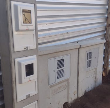 poste dois relógio, duas ligações