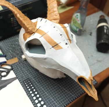 add details to yout mask out of Worbla and EVA