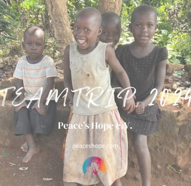 Foto mit 4 Kindern und Aufschrift Teamtrip 2024