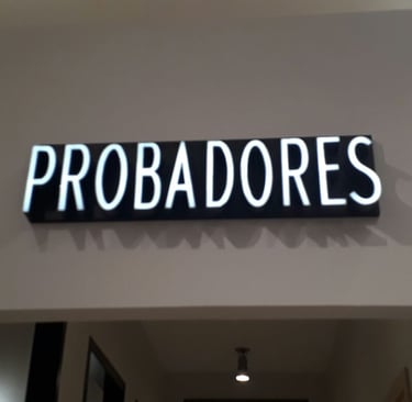 materiales para logotipos 3D, acrílico con iluminación LED