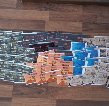 I giocatori impersonano personaggi unici, con caratteri, motivazioni e obiettivi propri 