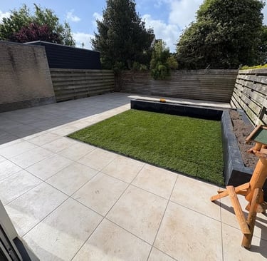 Een tuin aangelegd door Betsema Bestrating