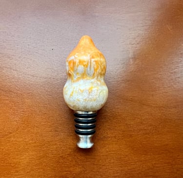 orange and pearl resin bottle stopper