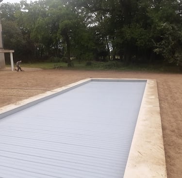 cluny paysagiste semis autour d'une piscine