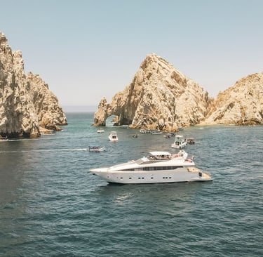 Yate Antago 98 en renta cabo san lucas el arco