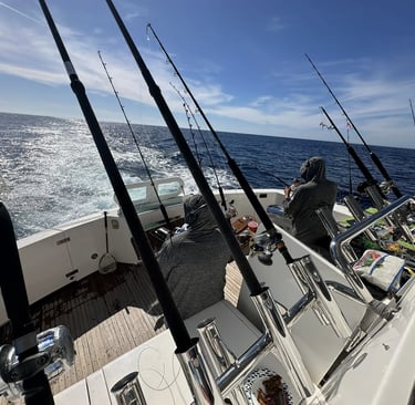 yate-de-pesca-deportiva-horizon-90-cabo-san-lucas-equipo