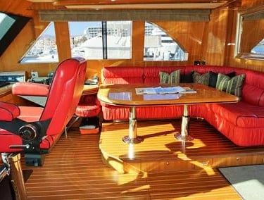 yate-de-pesca-deportiva-horizon-90-cabo-san-lucas sillas