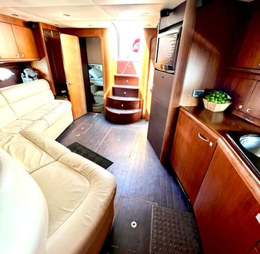 yate sunseeker 57 en renta cabo san lucas interior
