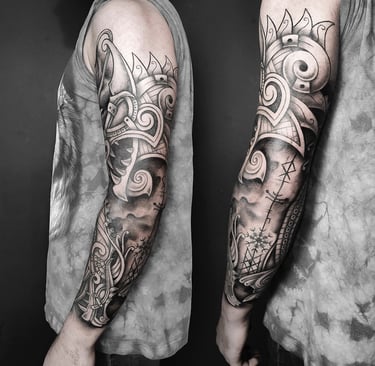 Tatouage viking bras complet.
