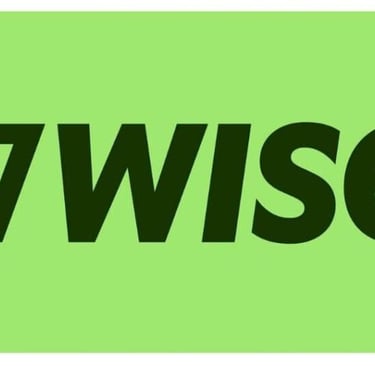 a green and black 7 - inch wide 7 - inch wide 7 - inch wide