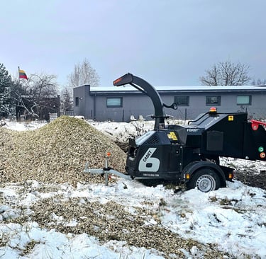 Šakų smulkintuvo nuoma 