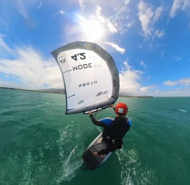 Duane Bush winging in Maui North Mode Wing