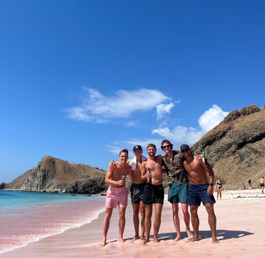 Pink Beach na Indonésia